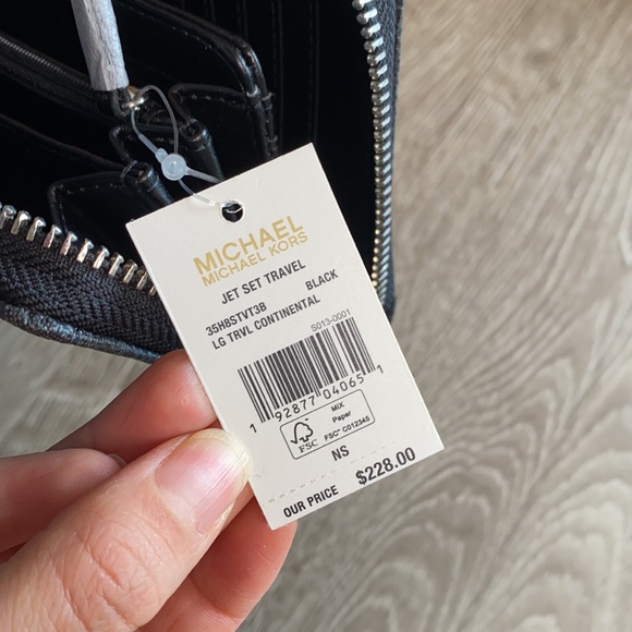 NWT Michael Kors Lg Travel Continental Wallet - Picture 7 of 8